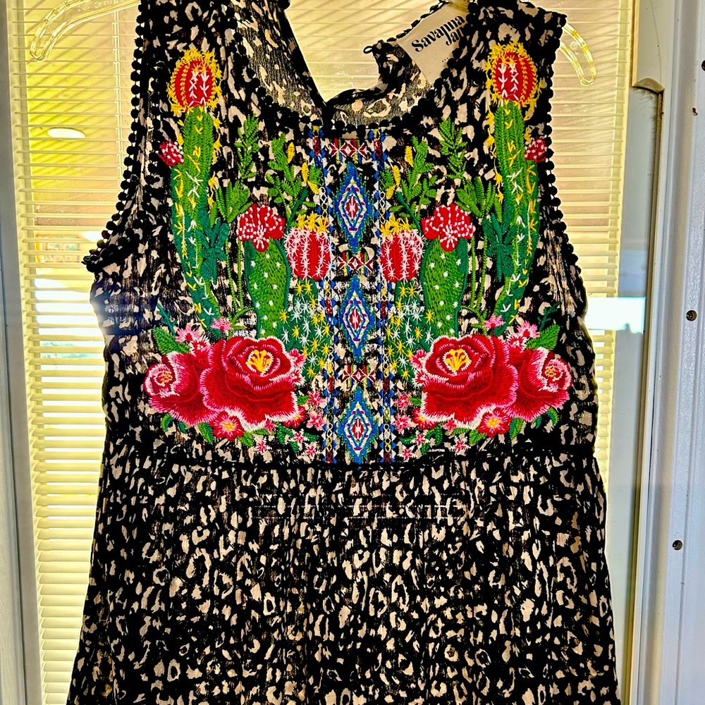 Floral Embroidered Sleeveless shirt from boutique savanna Jane